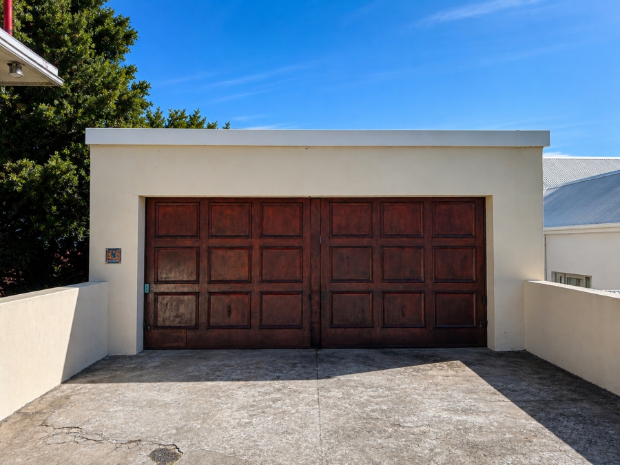 3 Bedroom Property for Sale in Camps Bay Western Cape